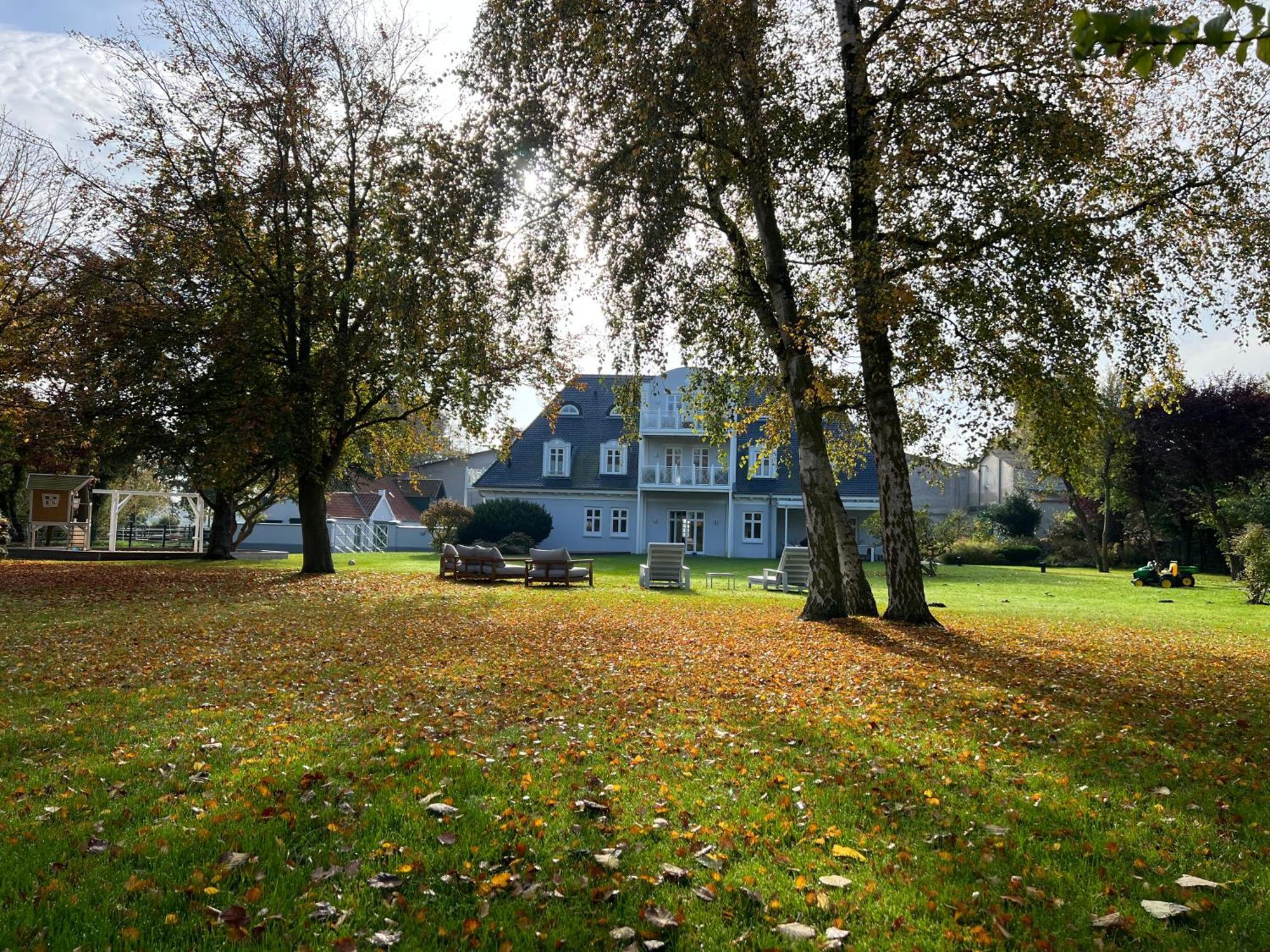 Landhaus Luetjenhof Hotel Großenbrode Eksteriør billede
